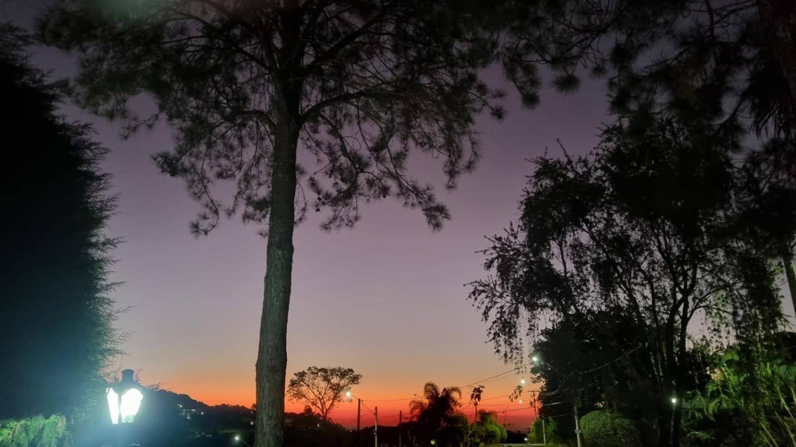 Chales Por Do Sol Serra Negra (Sao Paulo) Exterior foto